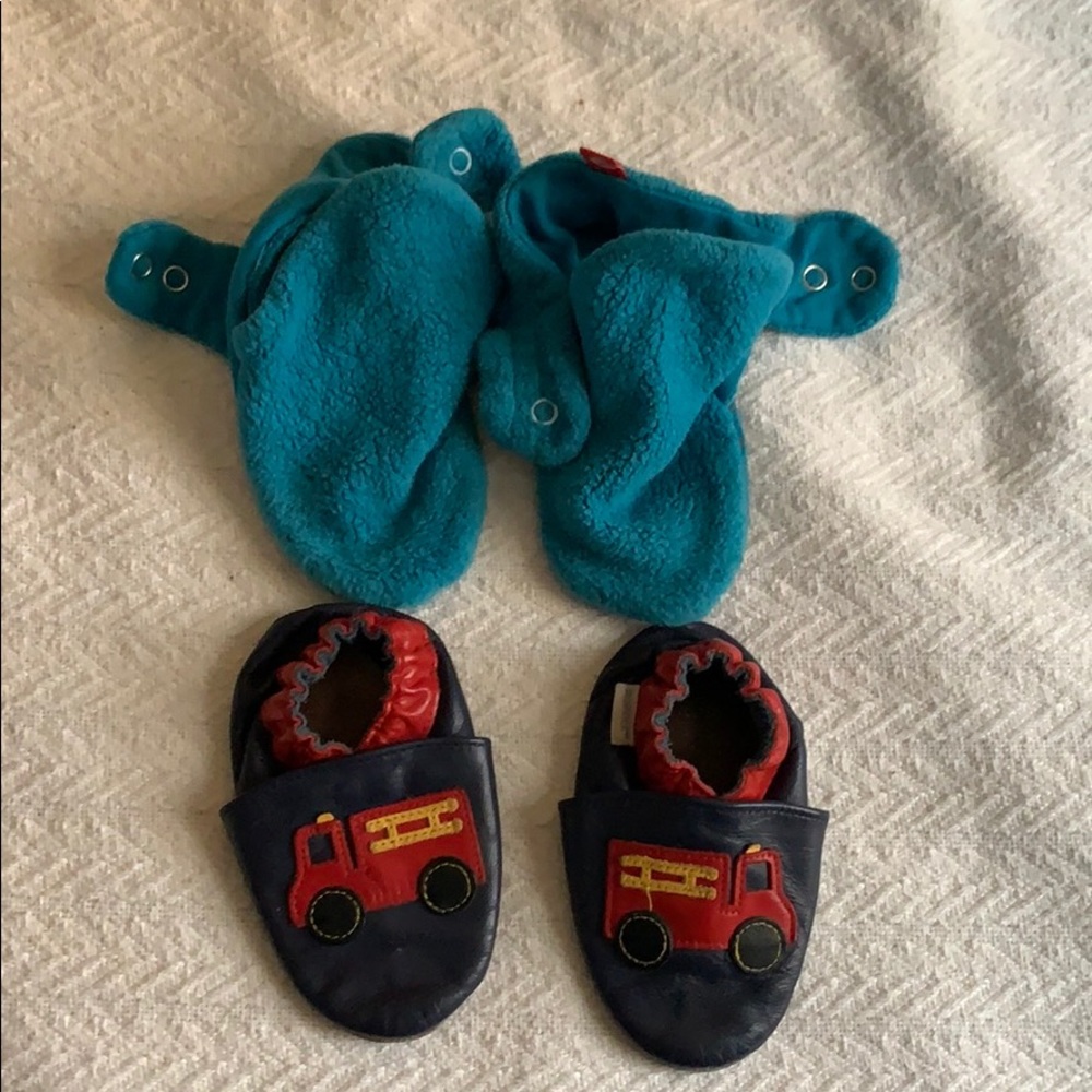 Zutano and robeez booties